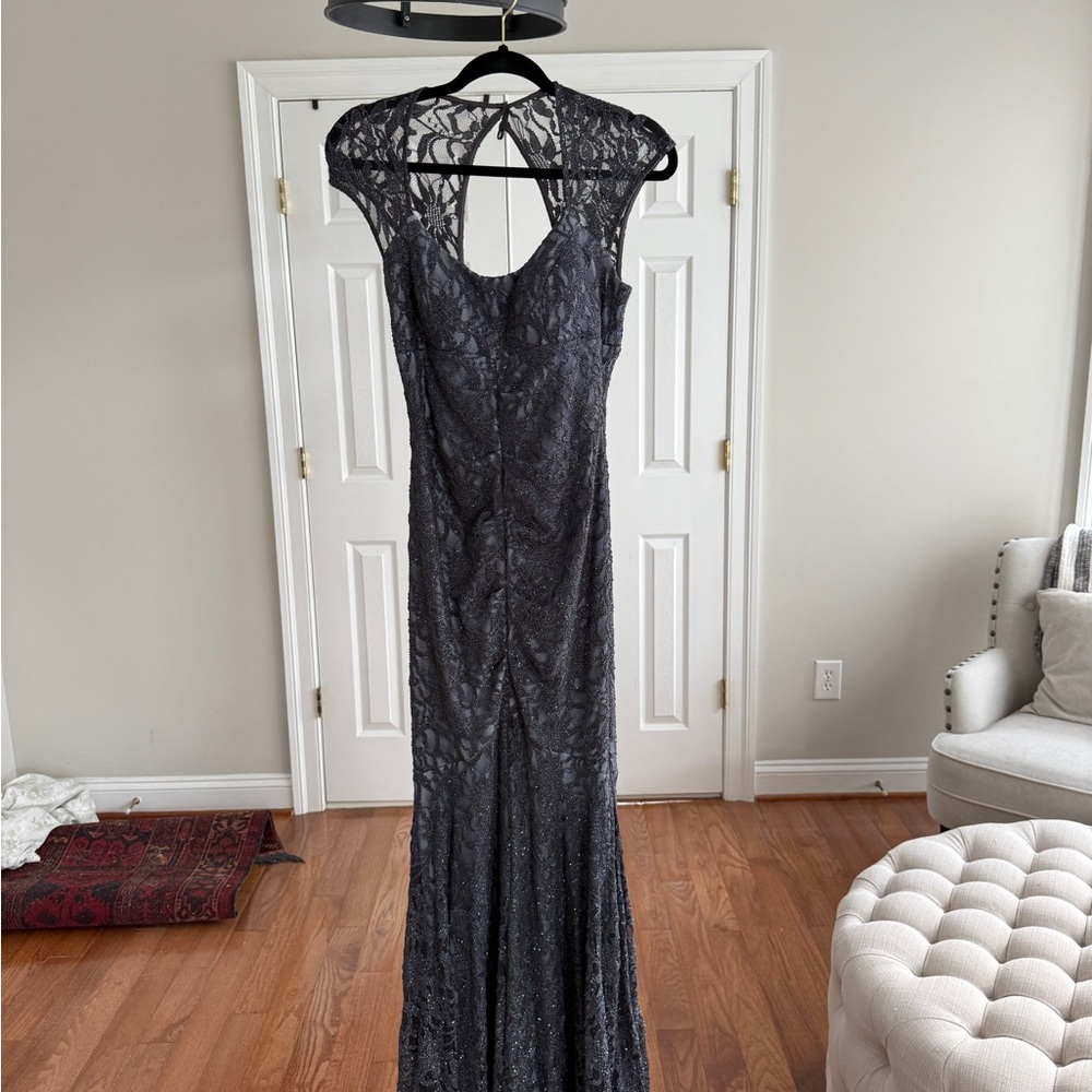 Elegant Lace Evening Gown
